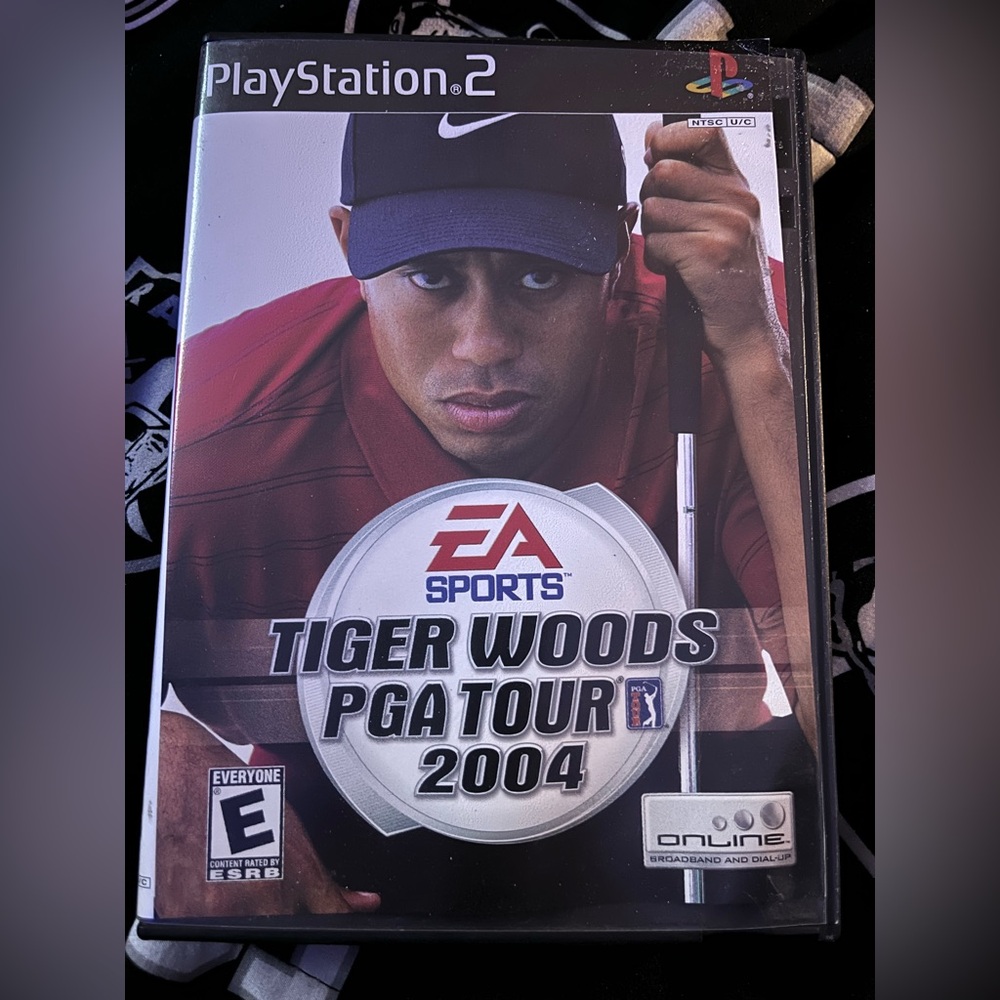 PS2- Tiger Woods pga tour 04